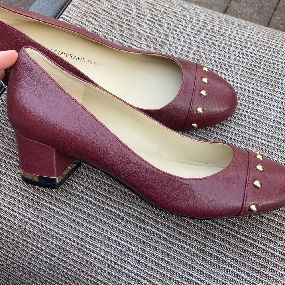 Karam pump shoes with gold studs